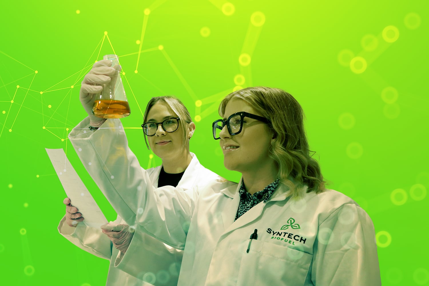 Georgia O'lone and Amy Hart science team at Syntech biofuel.